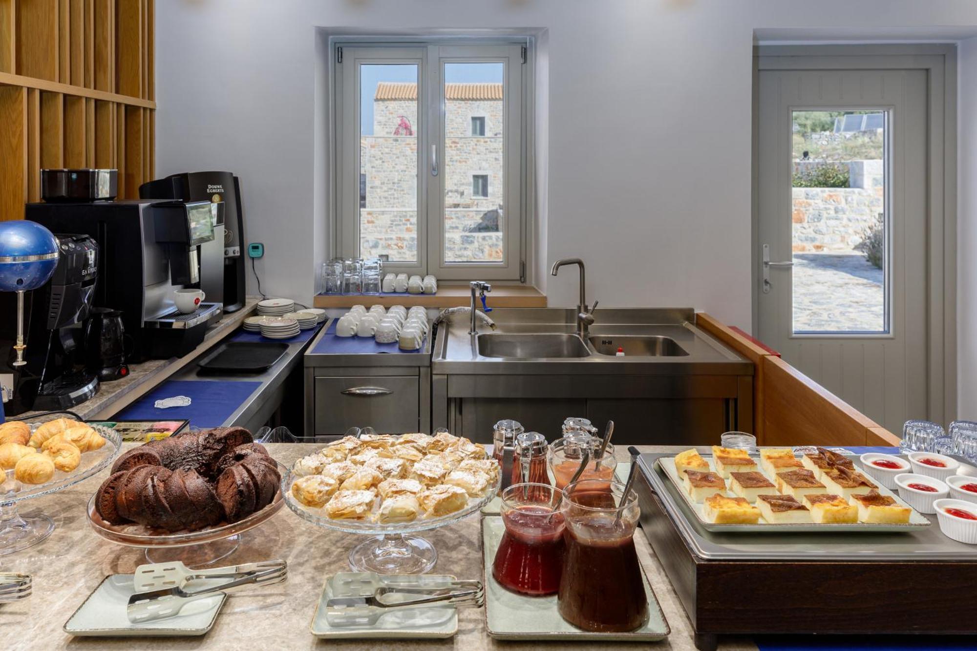 Salvia Areopolis All Suite Hotel 외부 사진